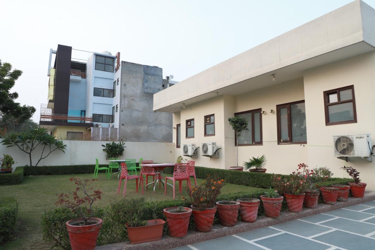 Lime Tree Studio Near Fortis Gurgaon Eksteriør bilde